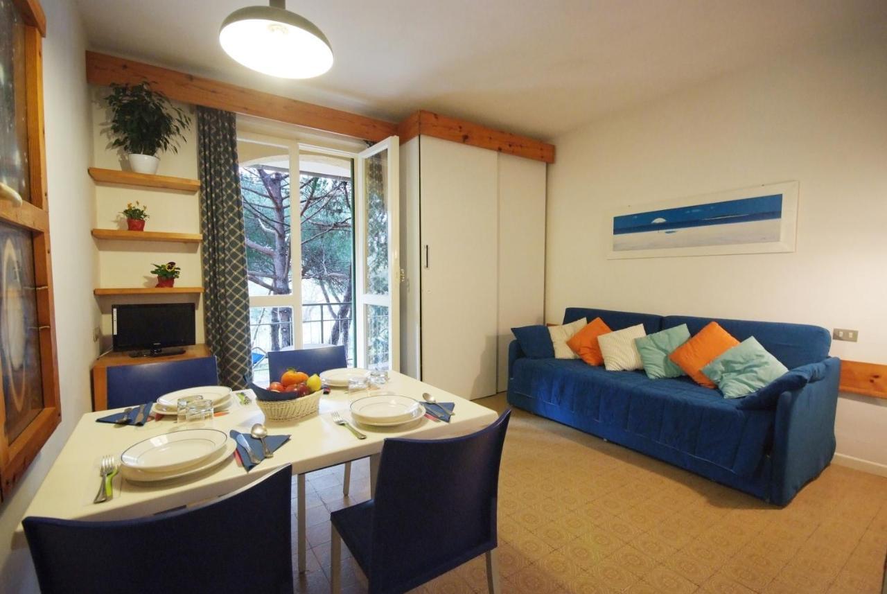 Residence Golfo Della Lacona Exterior foto