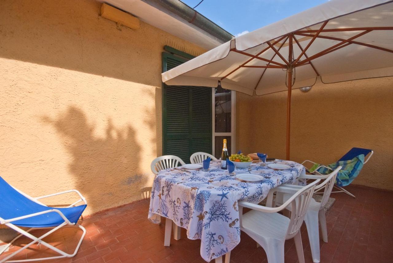 Residence Golfo Della Lacona Exterior foto