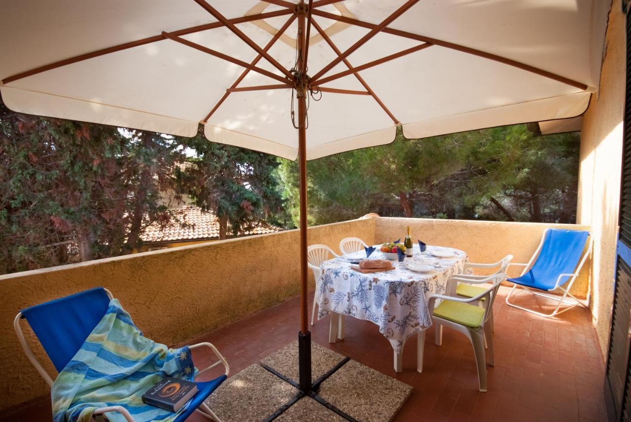 Residence Golfo Della Lacona Exterior foto